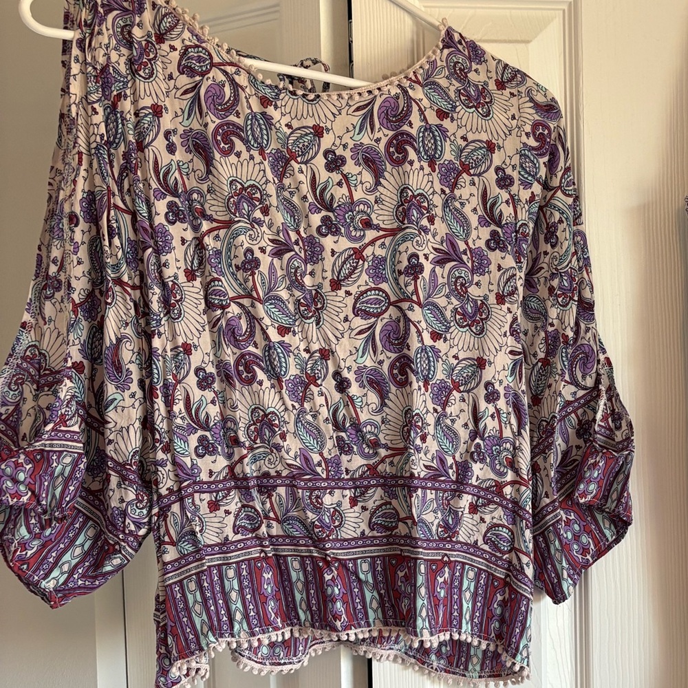 Rip curl Floral Paisley Women's Top with open back - Purple and Cream